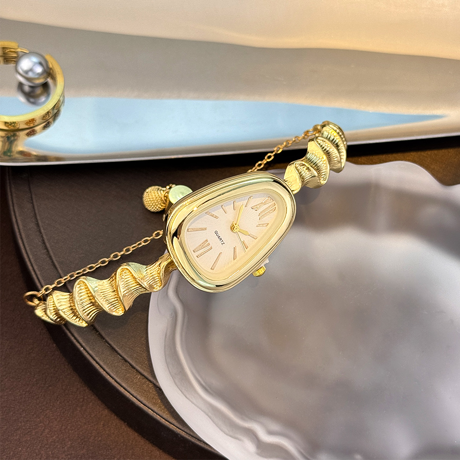 Elegant Snake-Shape Ladies Qua - Luxury Watch Collection avis et prix