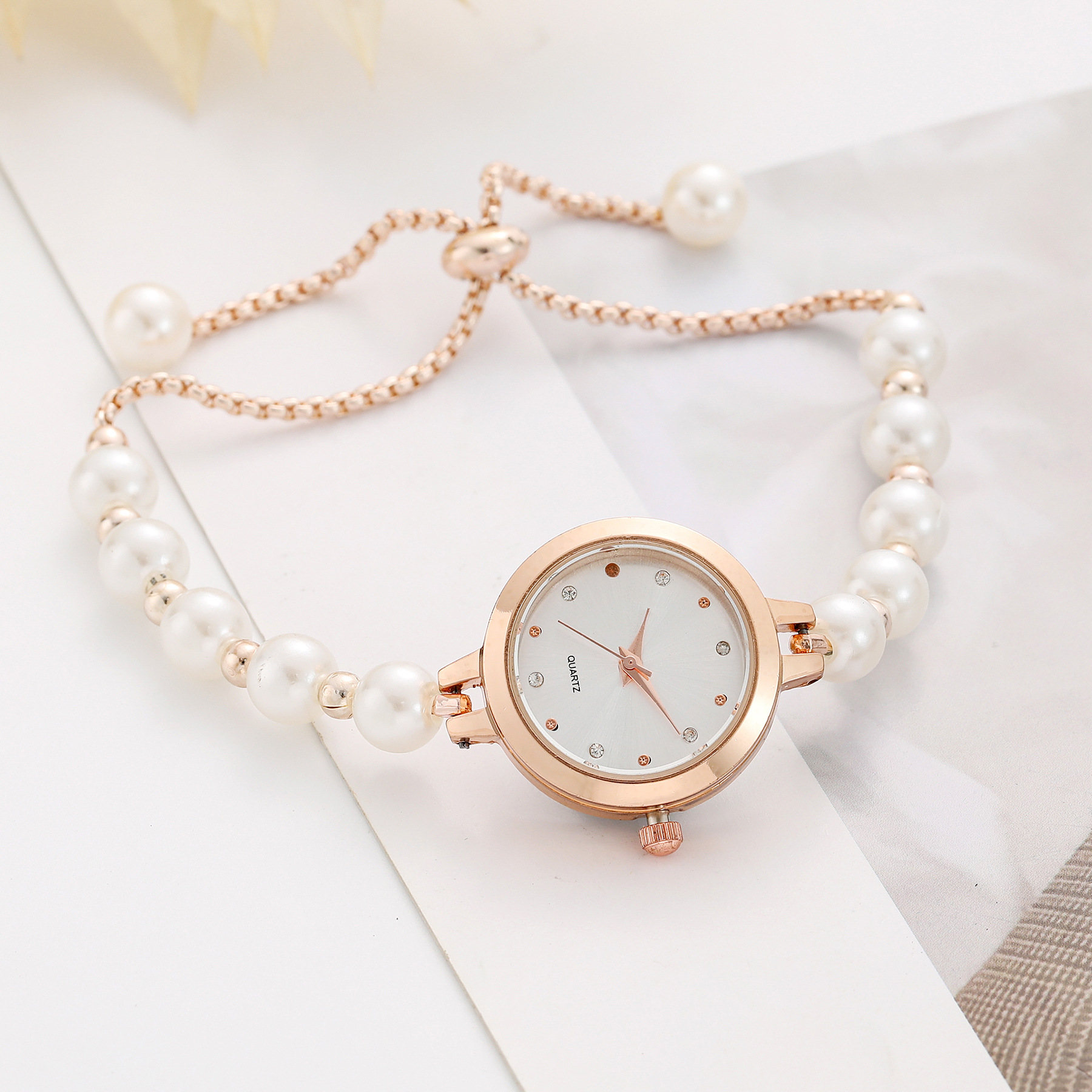New Minimalist Style Pearl Bra - Luxury Watch In China avis et prix