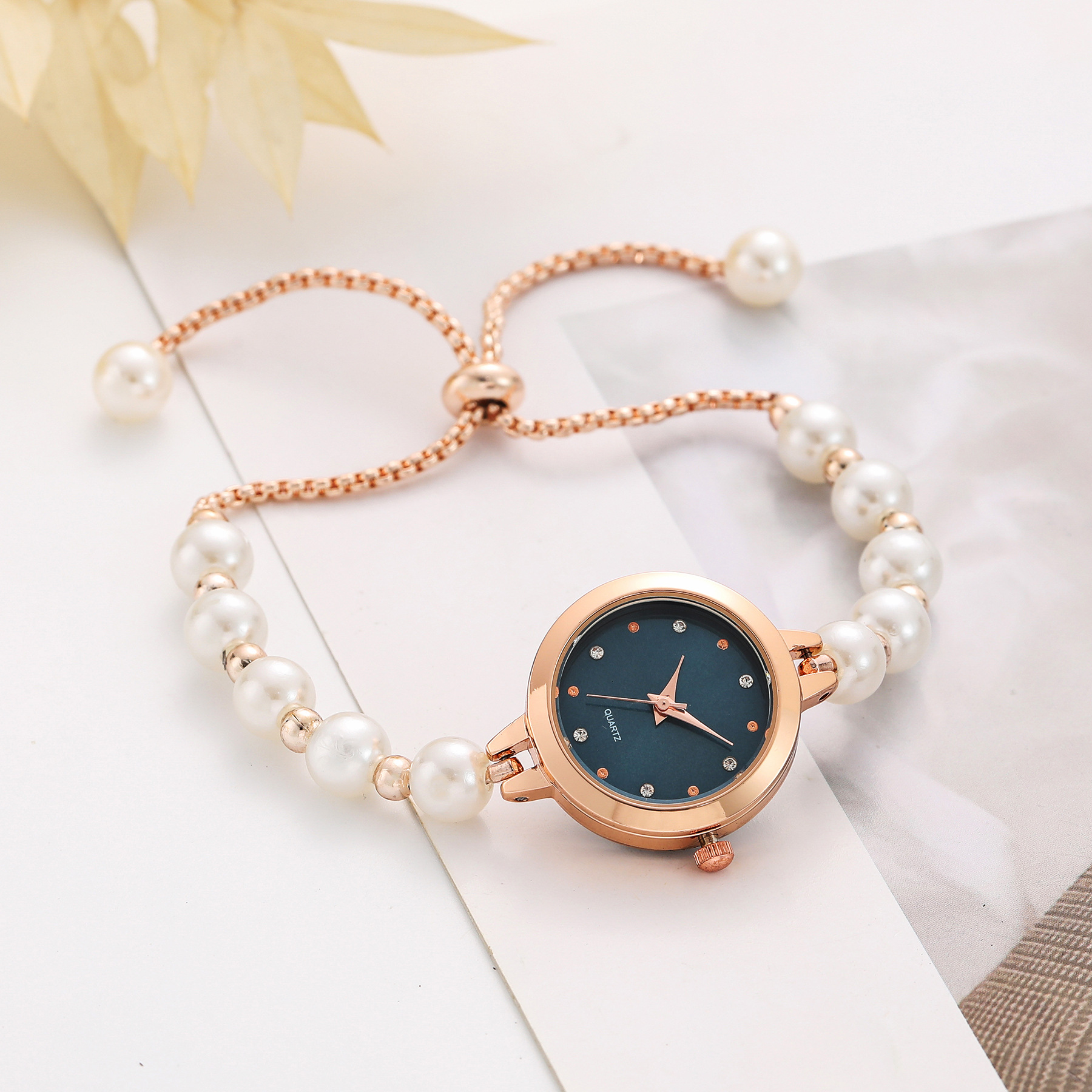 New Minimalist Style Pearl Bra - Luxury Watch In China avis et prix