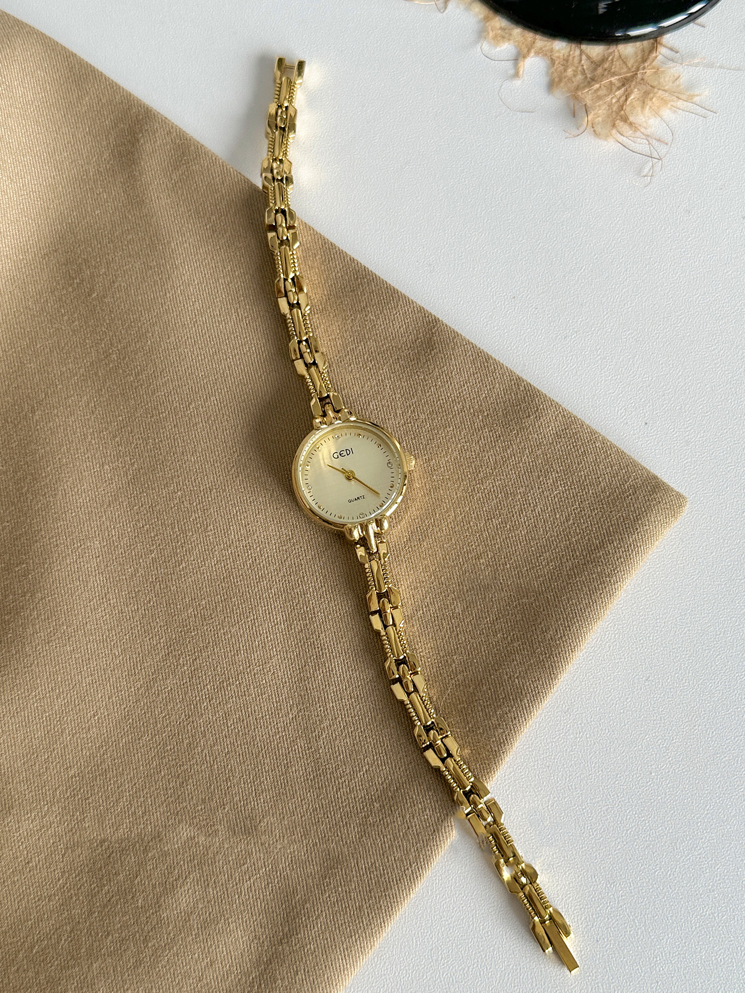 Vintage Gold Women's Watch Col - Luxury Watch Collection avis et prix